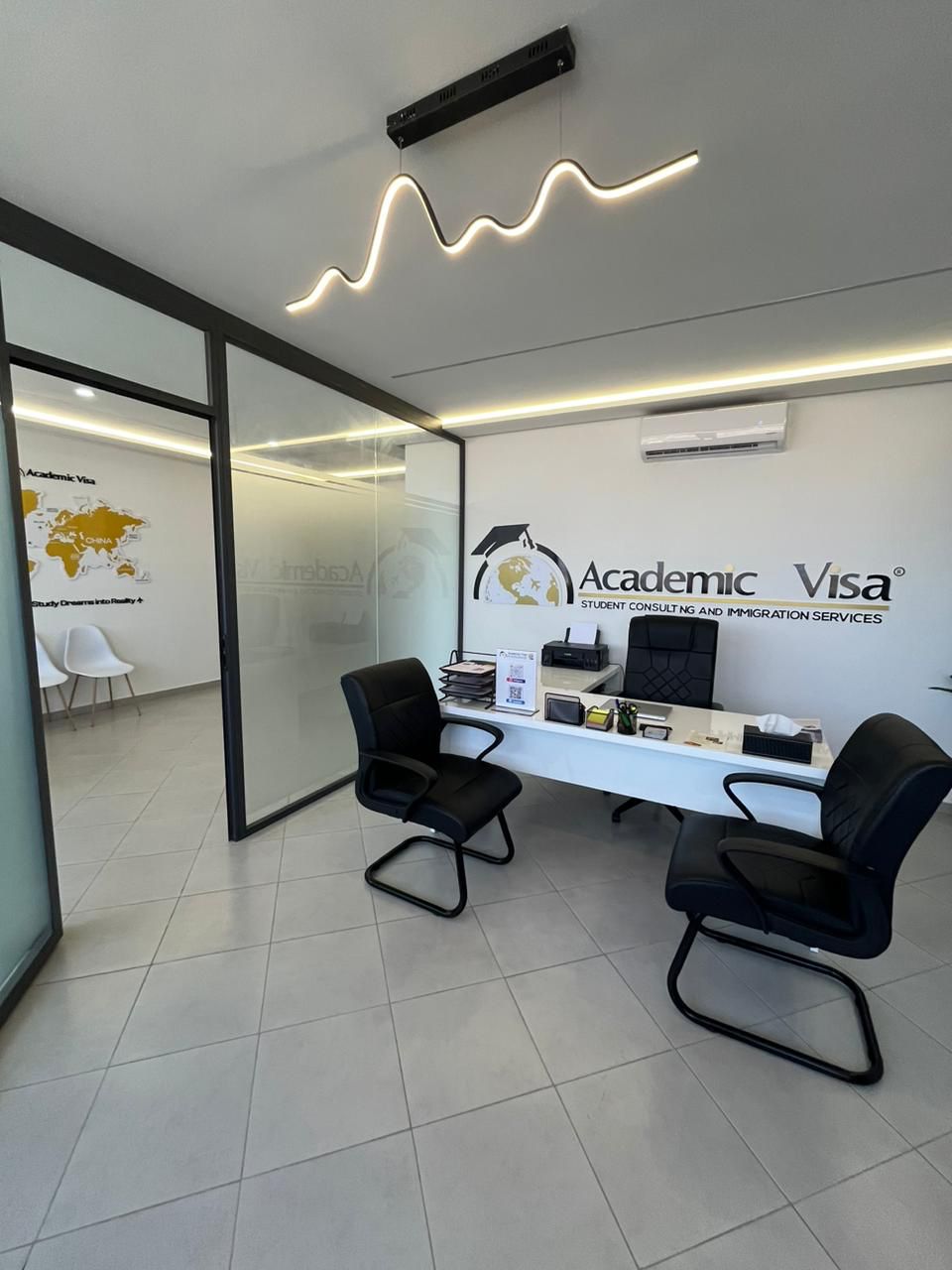 Contactez Academic Visa — bureau à Agadir, WhatsApp et consultation gratuite